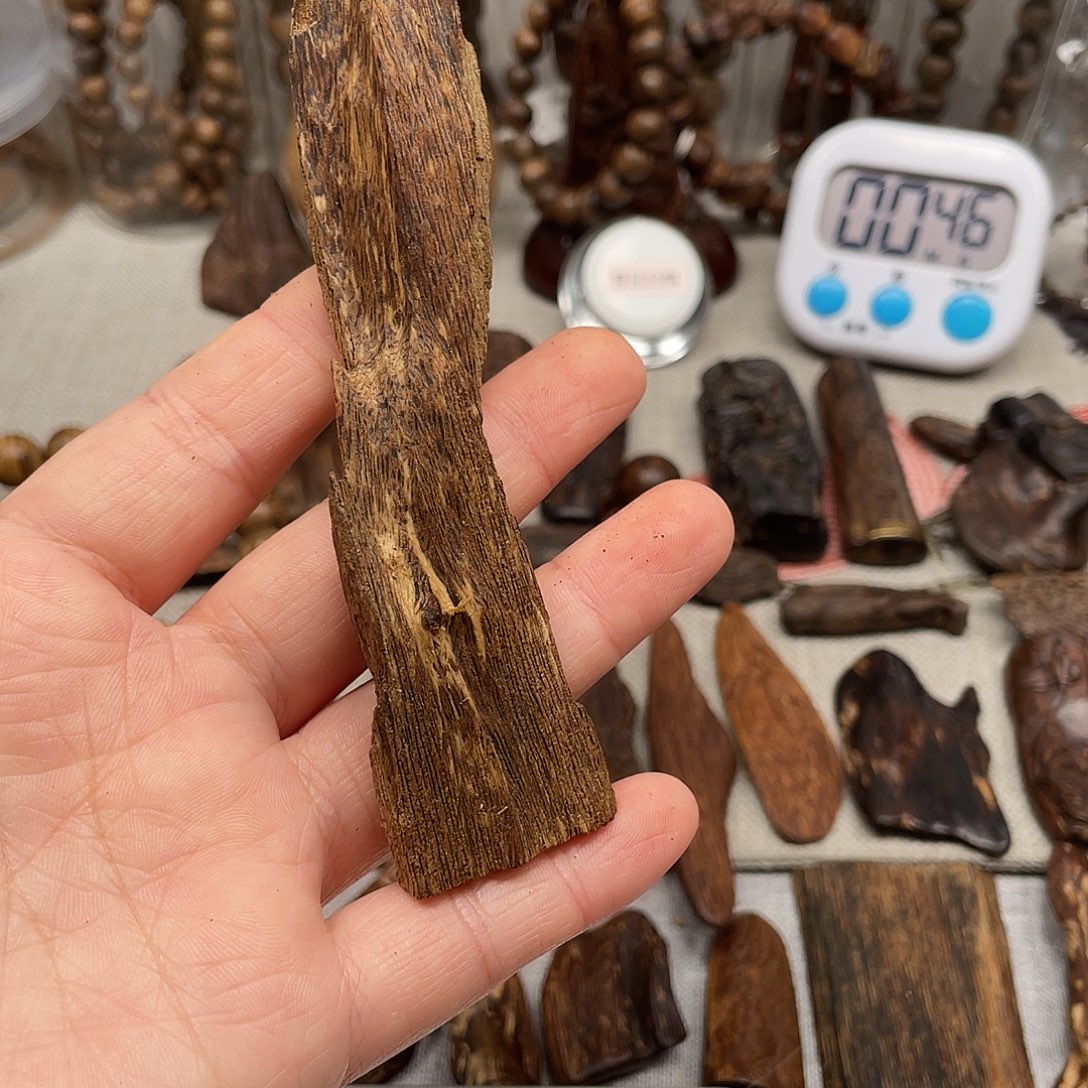 沉香沉香碎屑老挝土沉7.53+