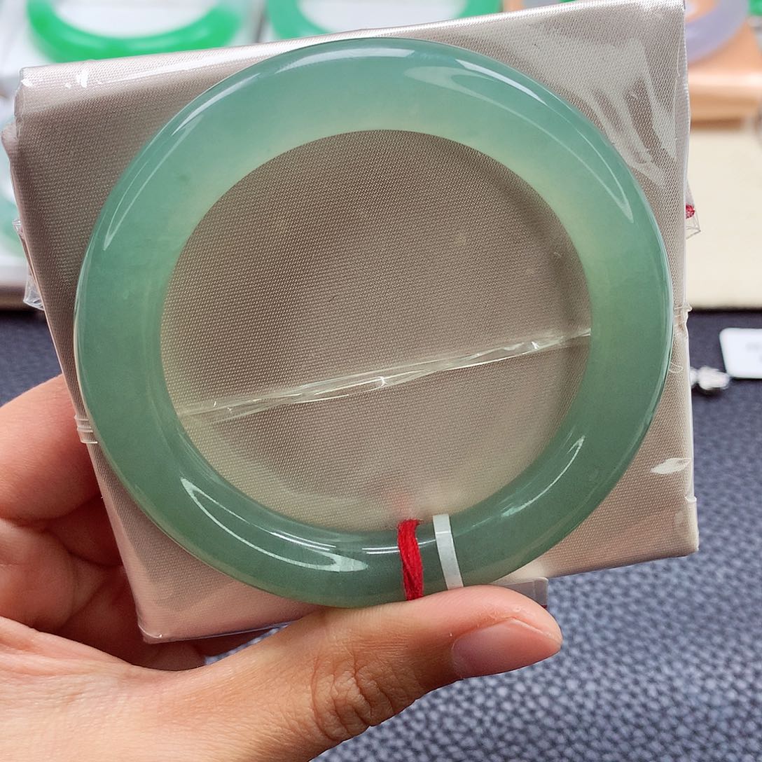 翡翠手镯未镶嵌53 湖水绿