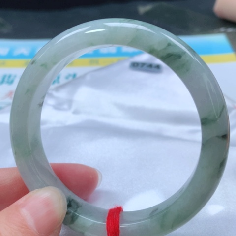 翡翠手镯未镶嵌0744号