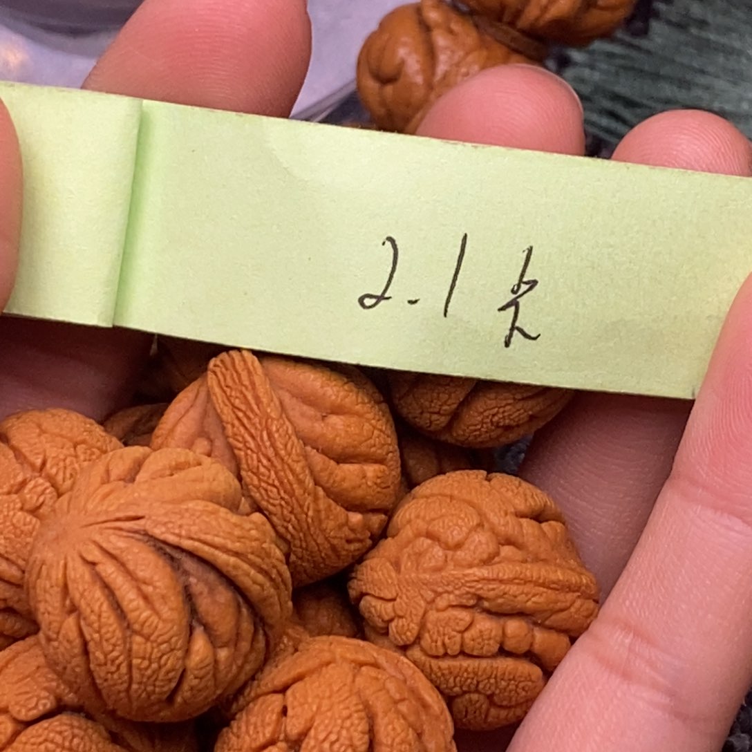 秦岭山脉龙纹桃核 13