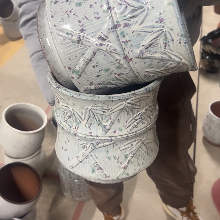 高度22厘米口20厘米