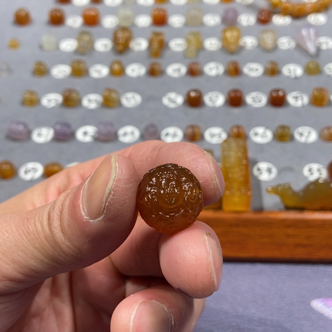 租***）玛瑙/玉髓合金颈饰观音