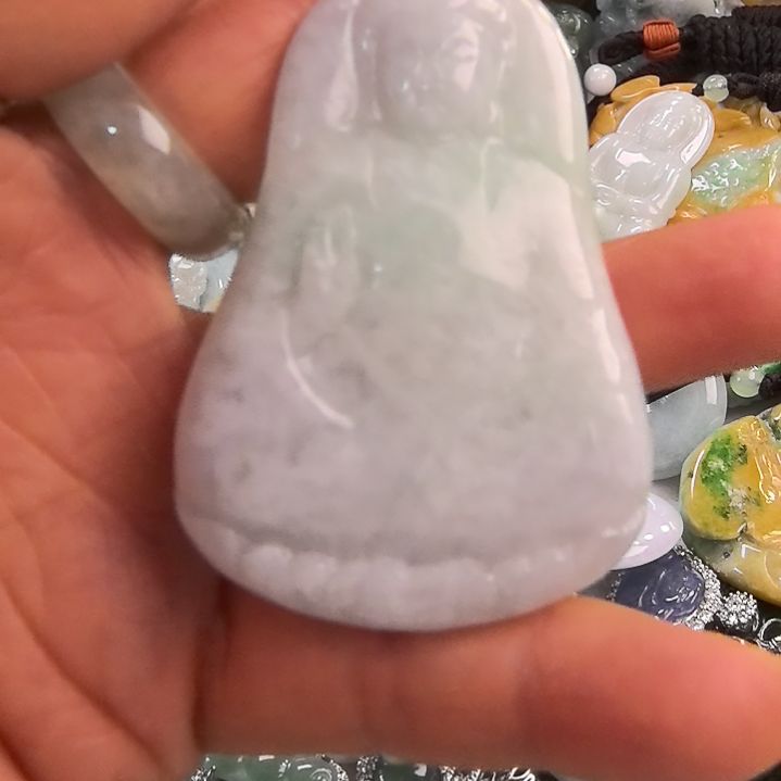 翡翠颈饰未镶嵌吊坠