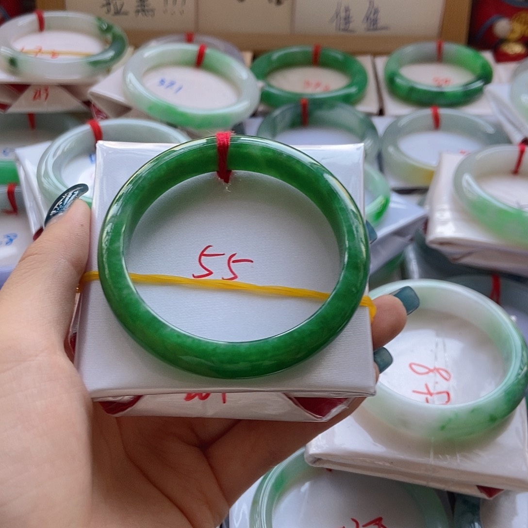 未镶嵌手镯翡翠8号