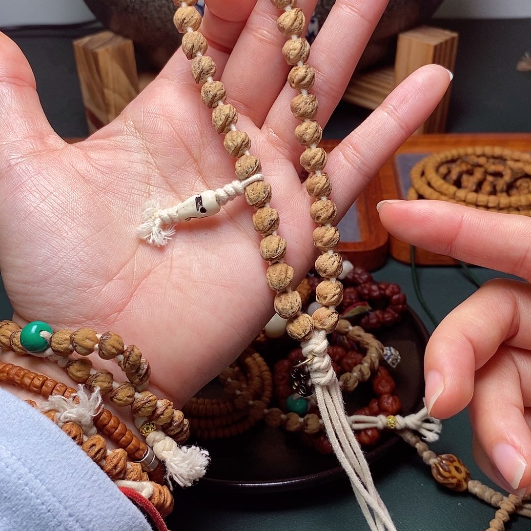 柏香籽/百香籽吊坠209.9蛇