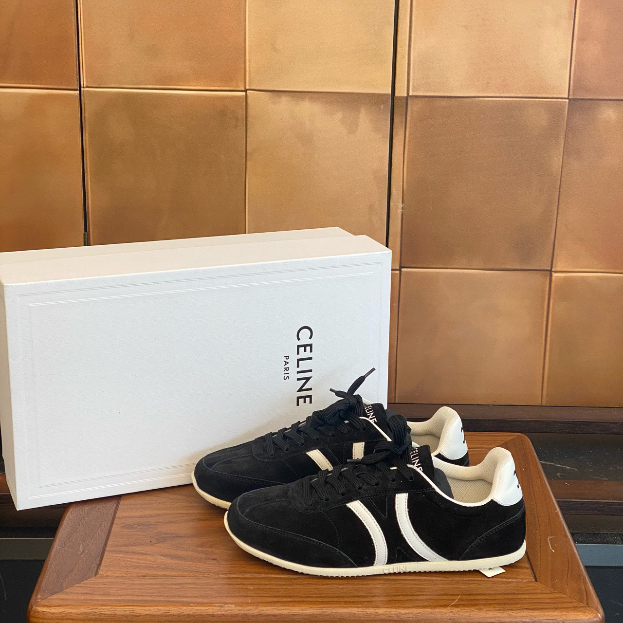 全新未使用 Celine/思琳 24ss新款凯旋门德训运动鞋/37码/29442