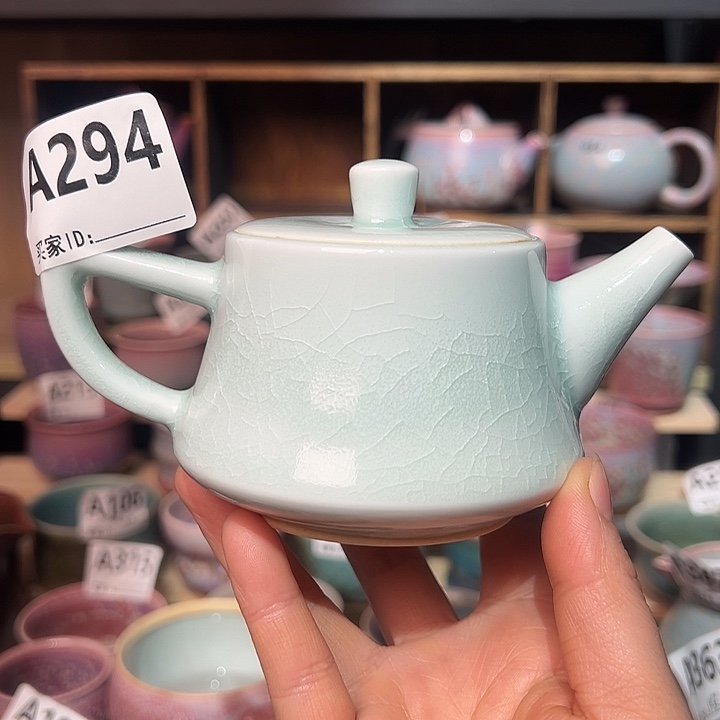 钧瓷瓶子钧瓷杯子