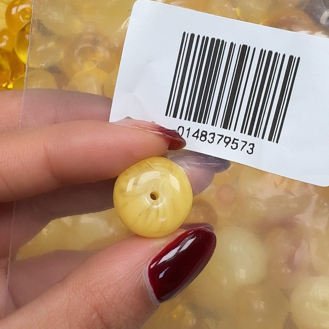 琥珀未镶嵌裸石悠悠