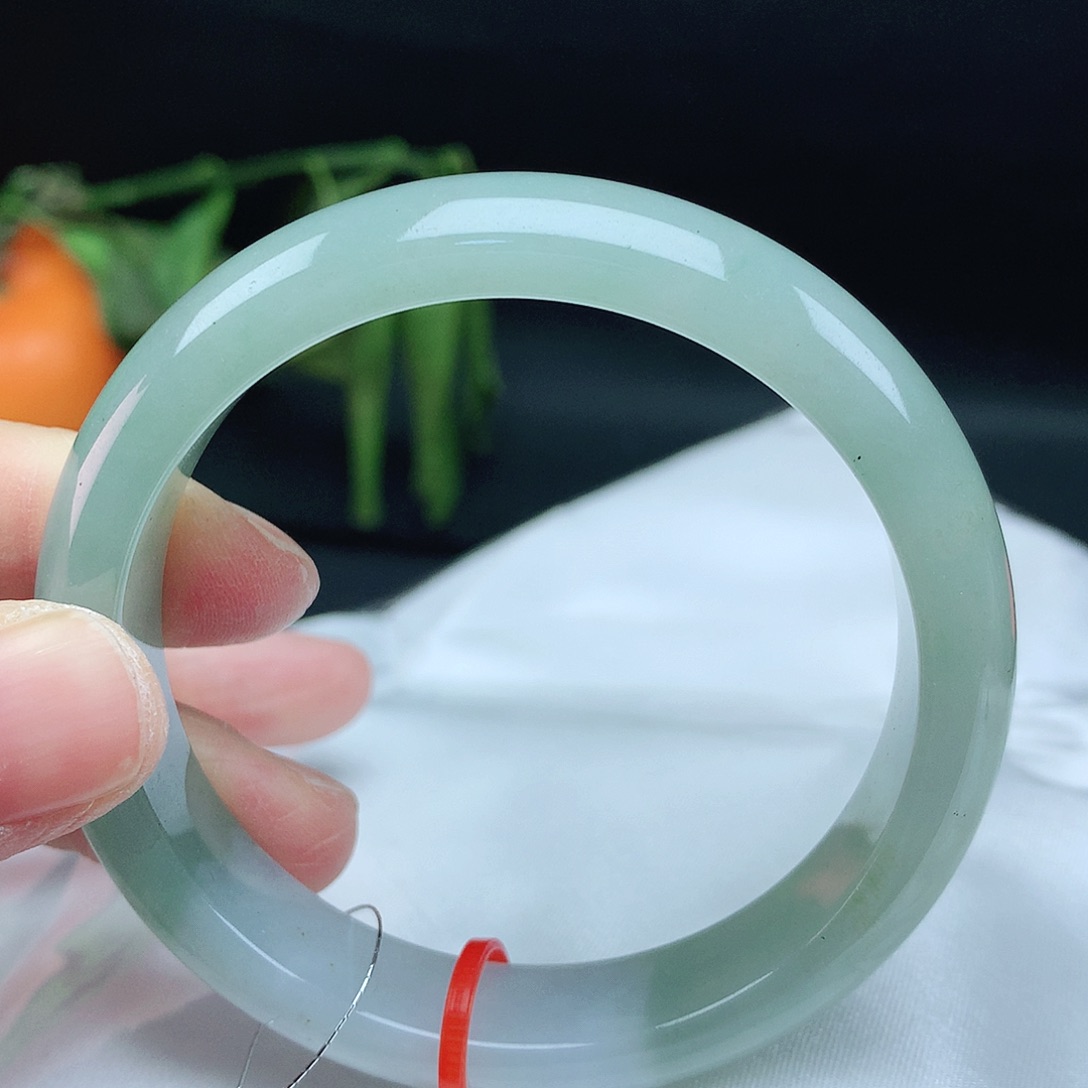 翡翠手镯未镶嵌54+圈