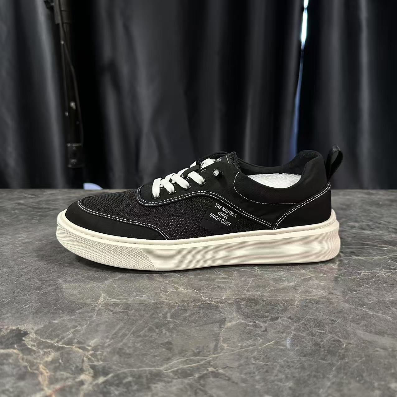 9055男士时尚休闲布鞋