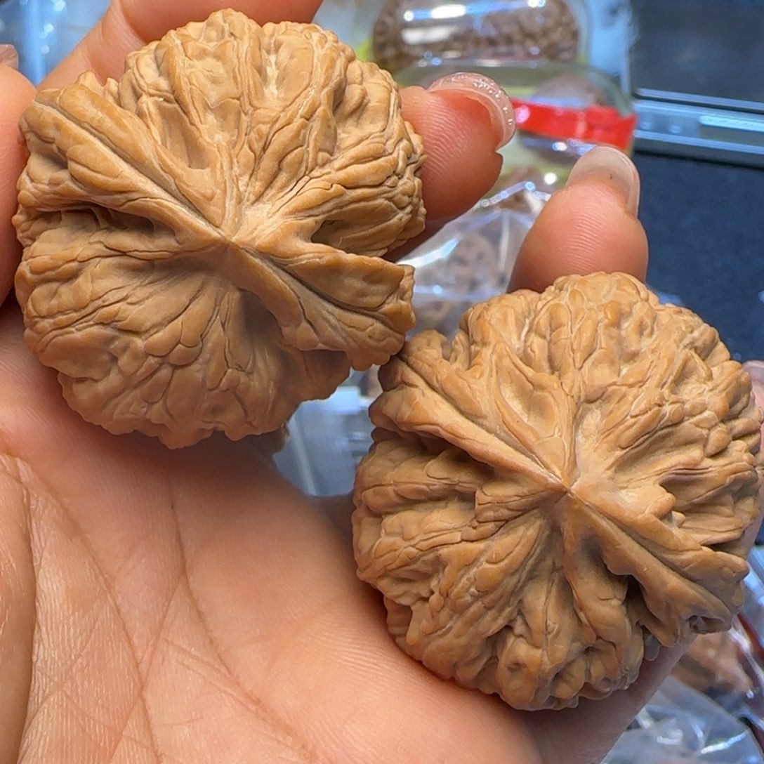 吊坠文玩核桃44全品红锦鲤