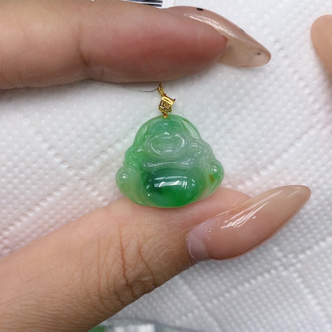 颈饰18K金镶嵌翡翠