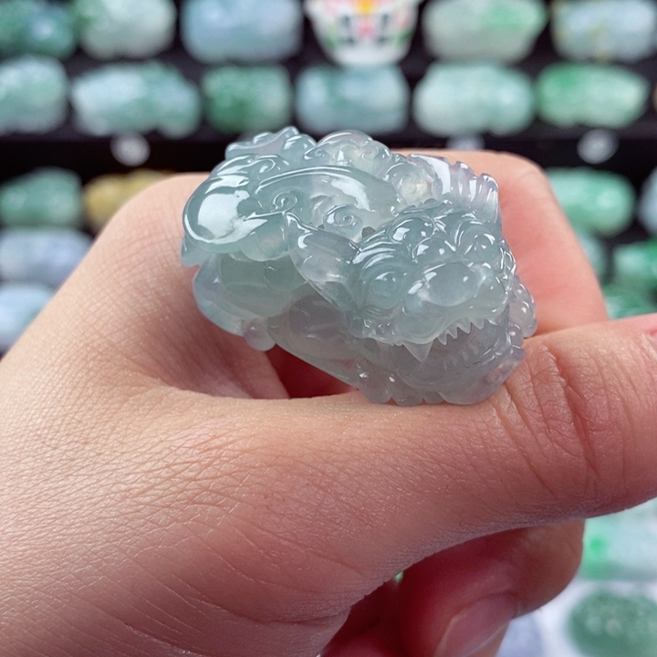 翡翠颈饰未镶嵌天然