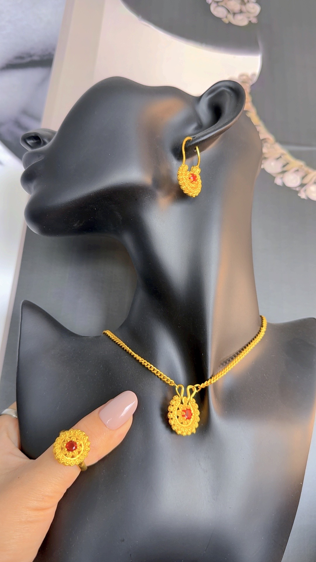 铜合金项链 D&K铜合金首饰新款三件套红色饰品气质坠链锁骨链金色