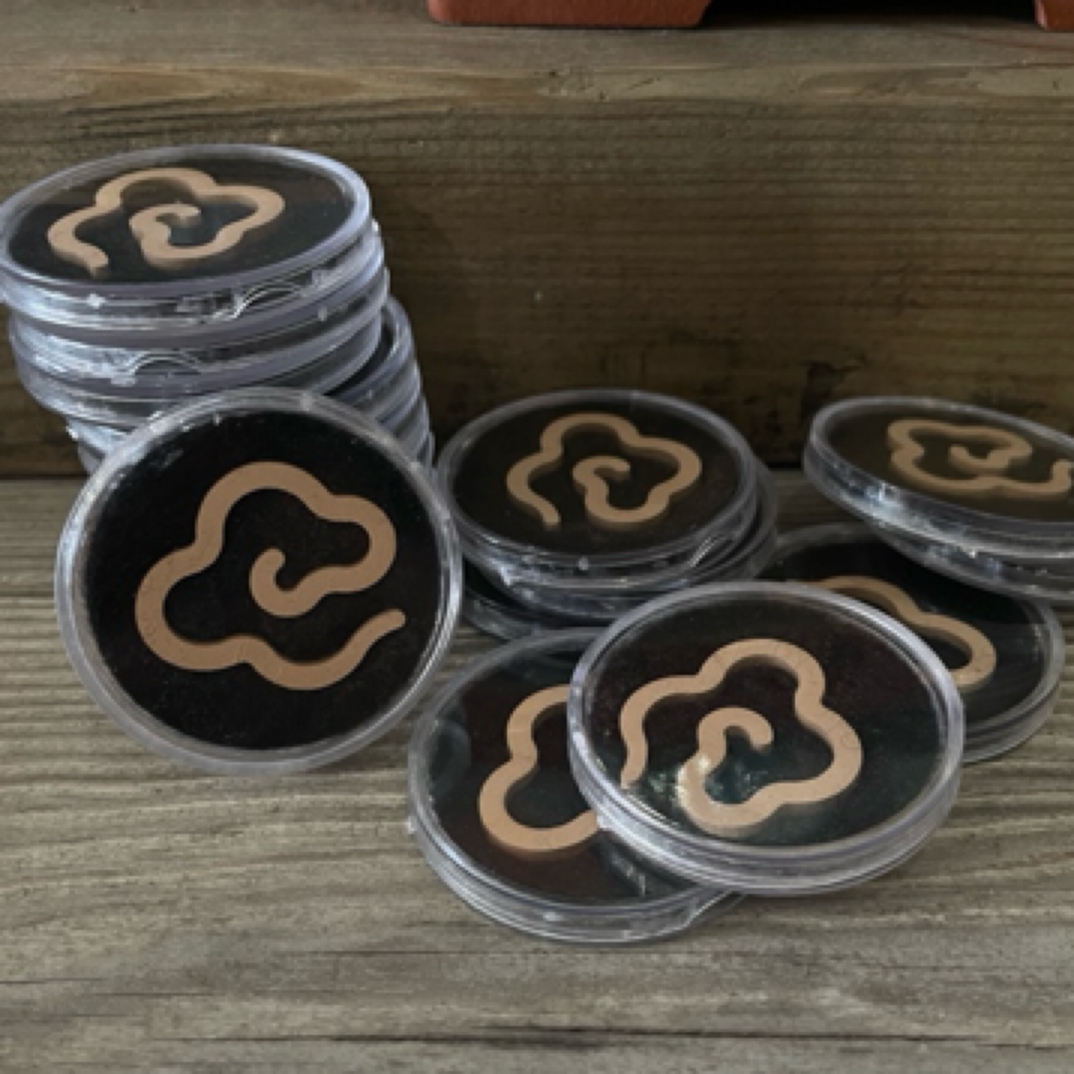 老山檀，沉水级，无粘粉，尺寸3公分，一盒一片装，一份20盒