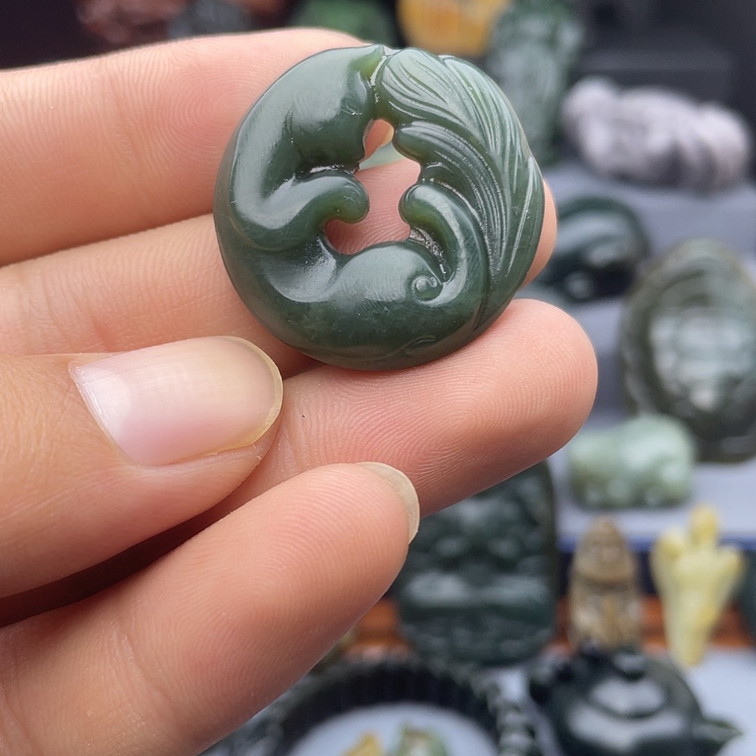 和田玉未镶嵌挂件