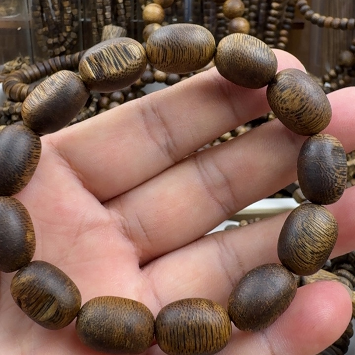 沉香手串乌身手串10克加
