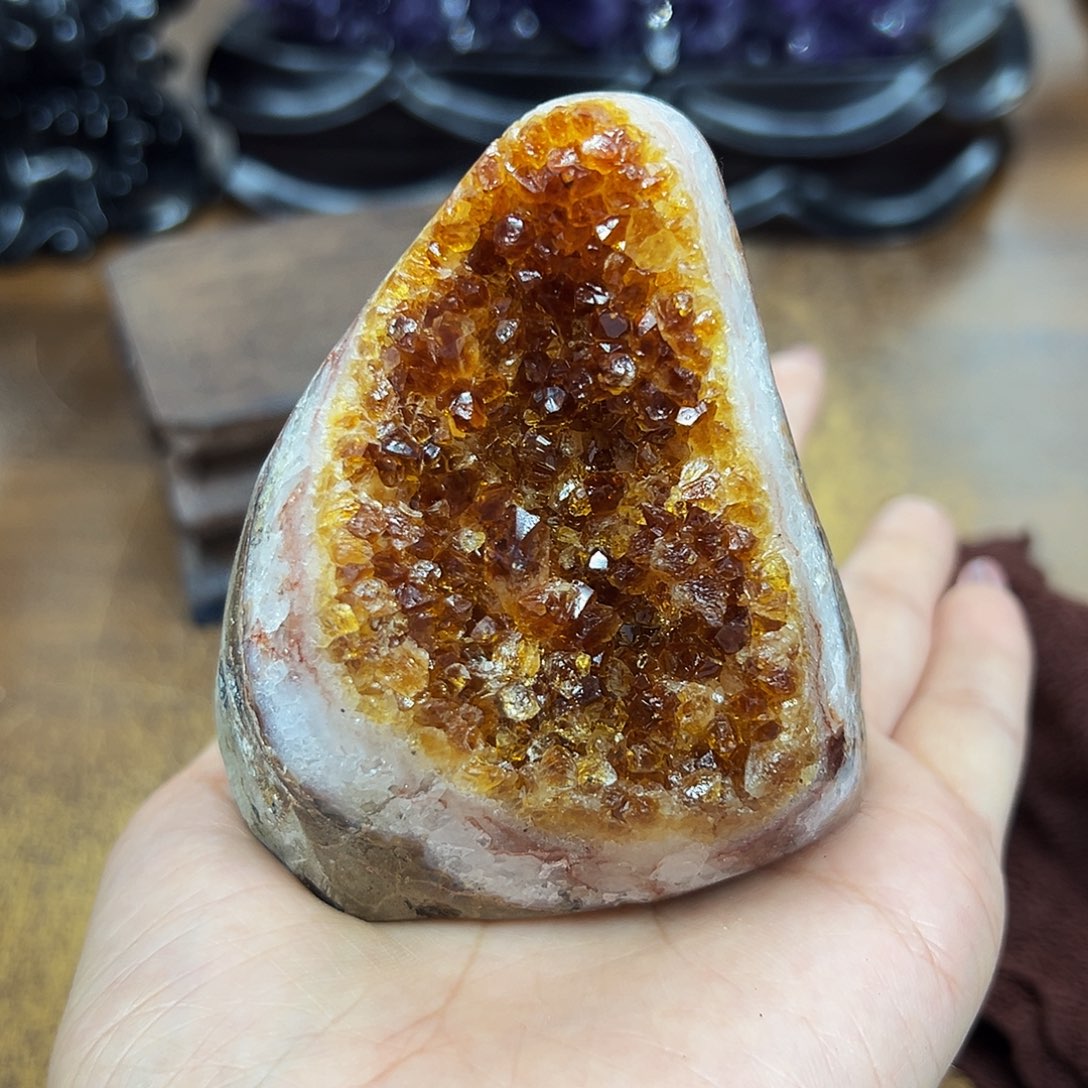 紫晶摆件未镶嵌天然晶体大型摆件未镶嵌