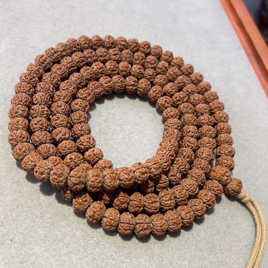 吊坠金刚菩提凹底梅花108、8.8