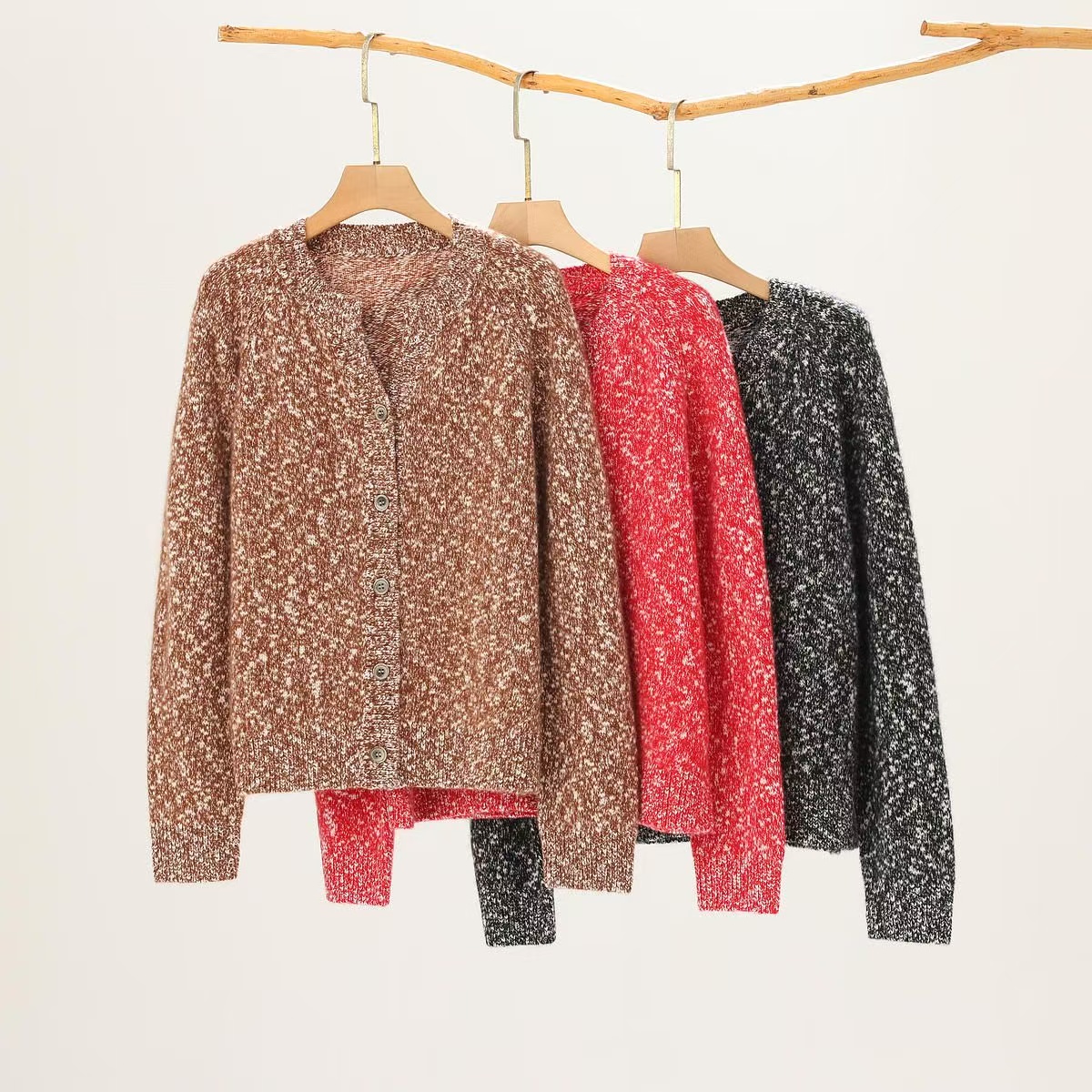 【邓肯山羊绒】25年新款上新大肚纱设计款厚款圆领开衫-D57007