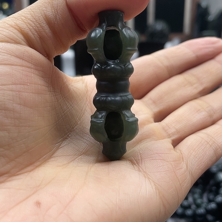 【闪购商品】颈饰未镶嵌和田玉（青玉）
