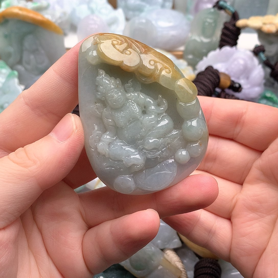 吊坠(不含链)未镶嵌翡翠