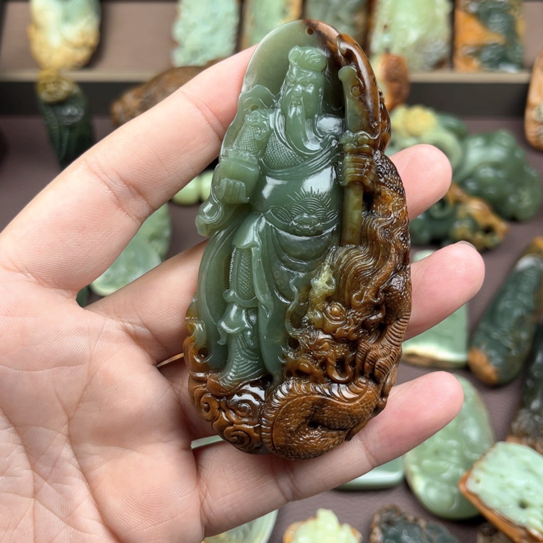 大***⁴岫岩河磨玉（透闪石质玉）未镶嵌挂件