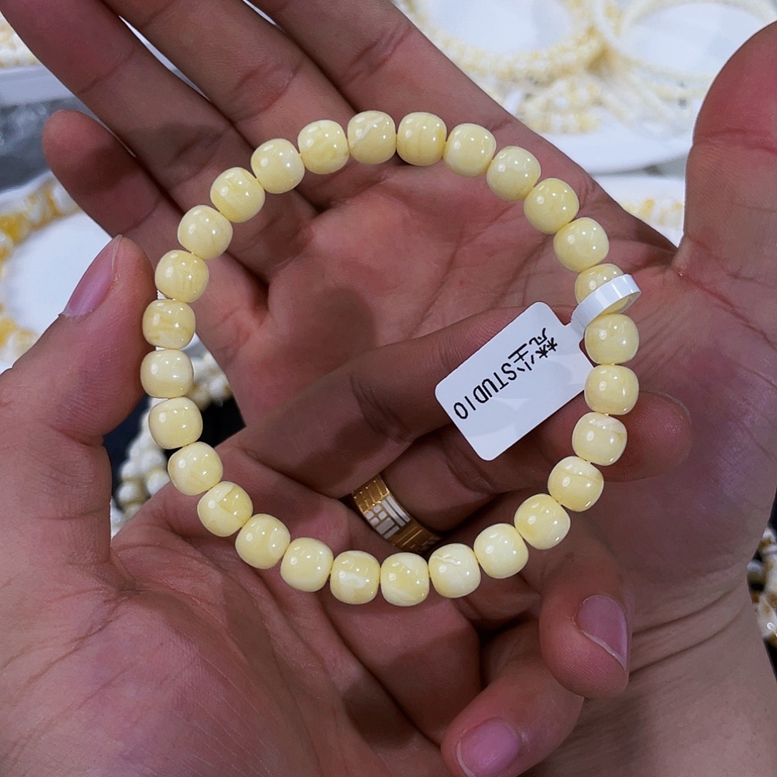 琥珀未镶嵌手链7.5m
