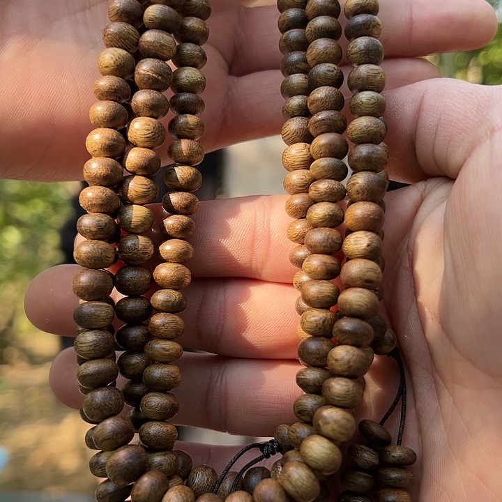 沉香手串白棋虫漏多圈8mm多样性发一条