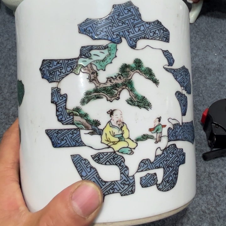 雷***行摆件陶景德镇陶瓷艺术品