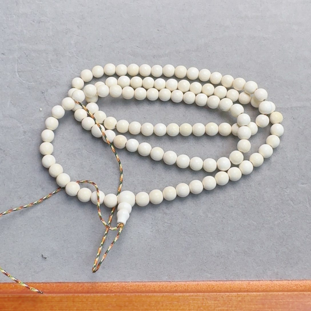 柏香籽/百香籽吊坠猛犸