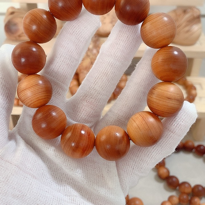 柏木L**.柏韵太行黑油2.0的Lie的40米