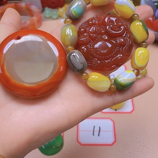 玛瑙/玉髓颈饰未镶嵌大**疆