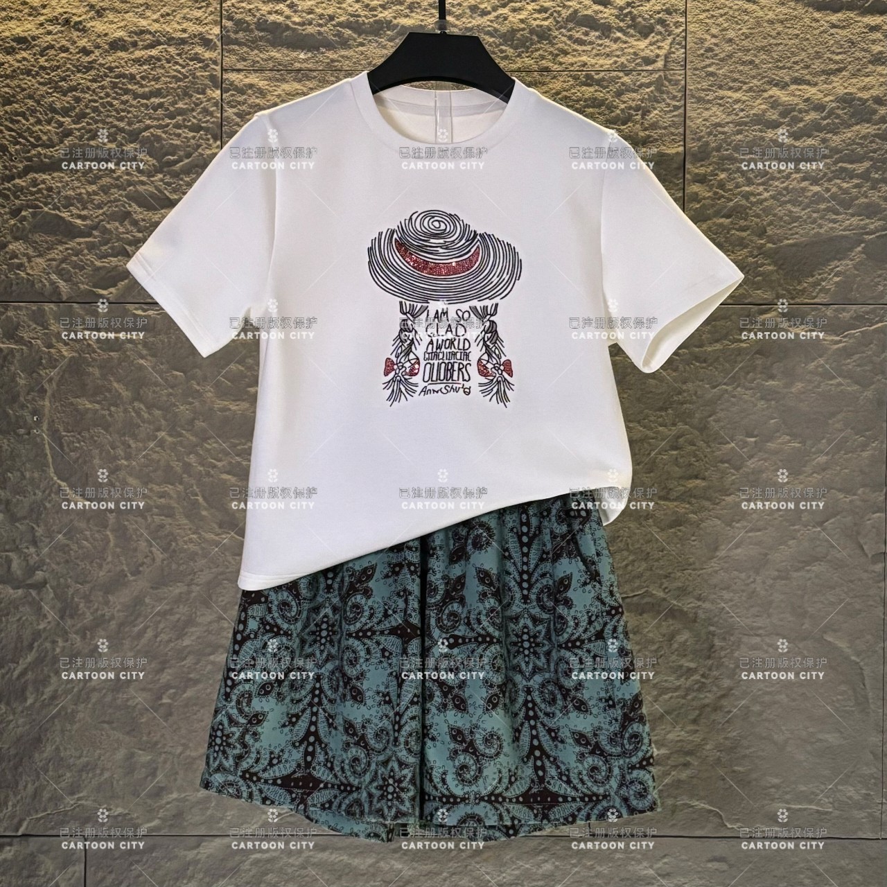 WMA-A305【夏日海风】丨草帽女孩宽松版夏季短袖T恤短裤时尚套装