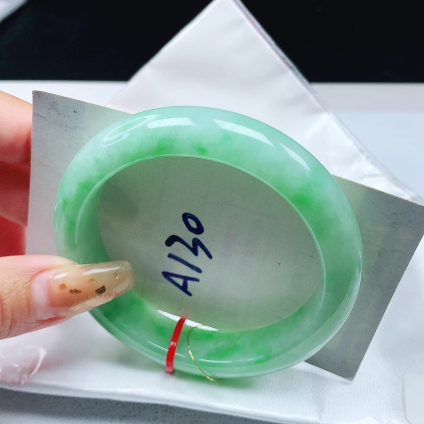 【闪购商品】翡翠手镯未镶嵌 正圈55