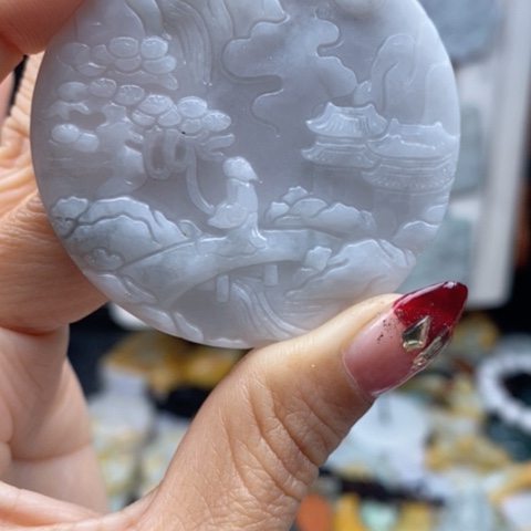 翡翠颈饰未镶嵌翡翠