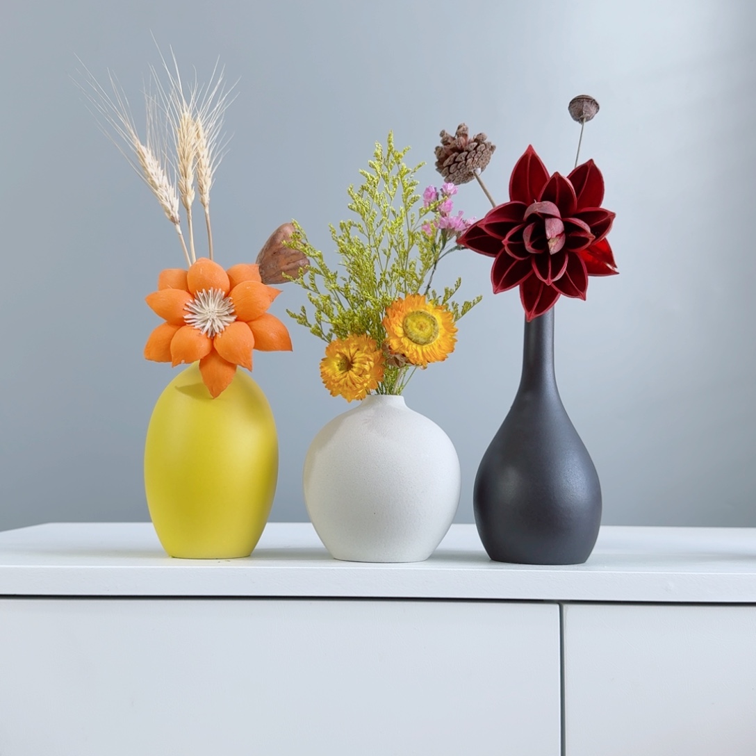 摆件陶瓷小花瓶含花总高约20-30cm