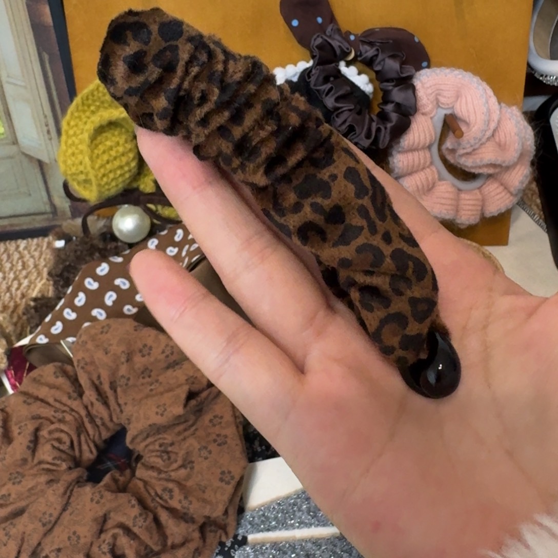 布艺铁合金豹纹绒布香蕉夹