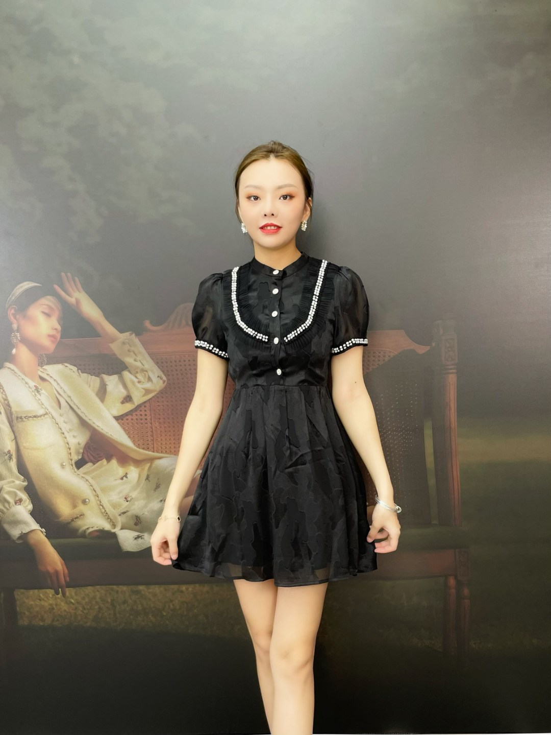 短袖夏季蕾丝黑色连衣裙时尚气质女装泡泡袖裙子612250027