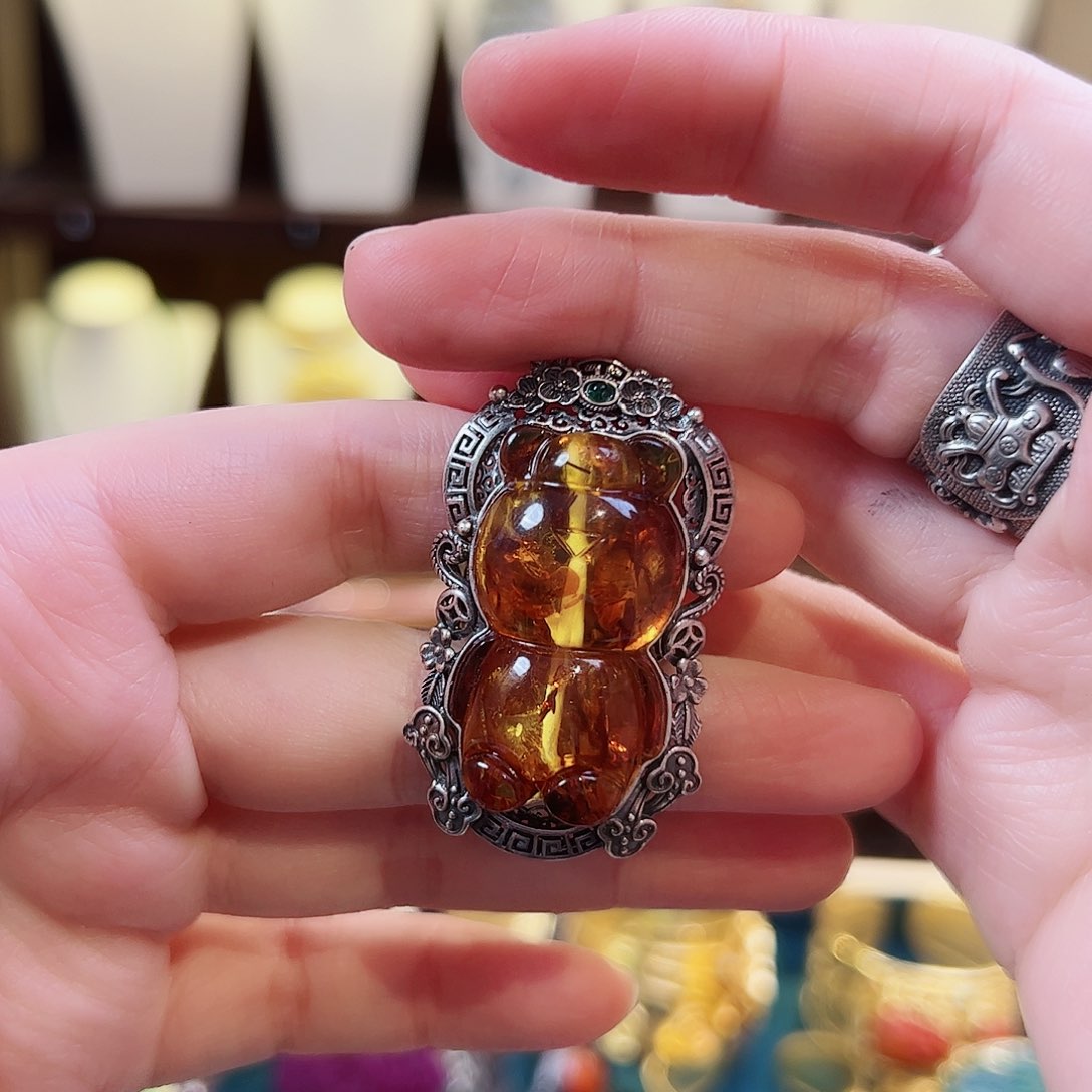 琥珀戒指未镶嵌，