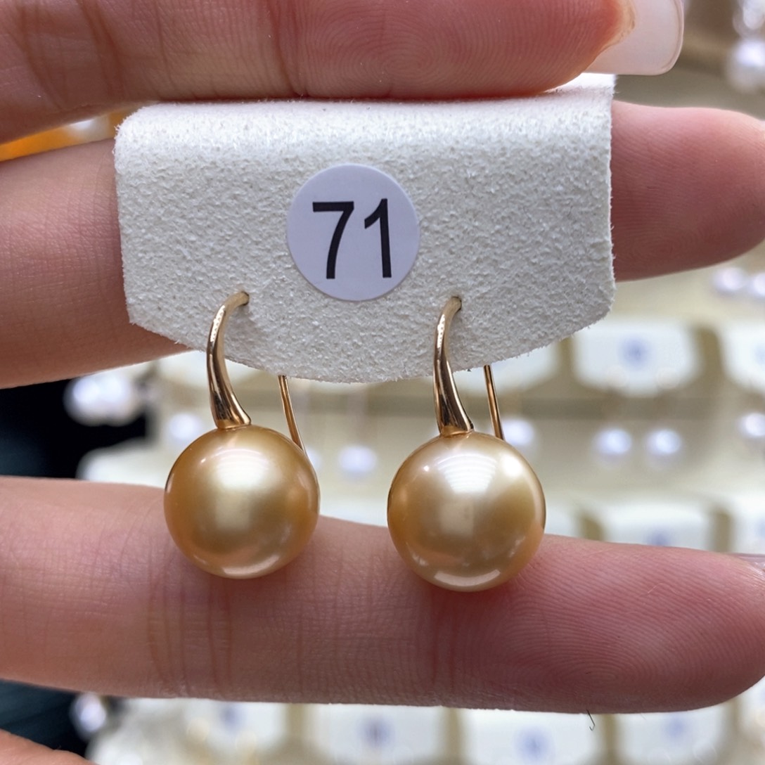 海水珍珠耳饰18K金镶嵌