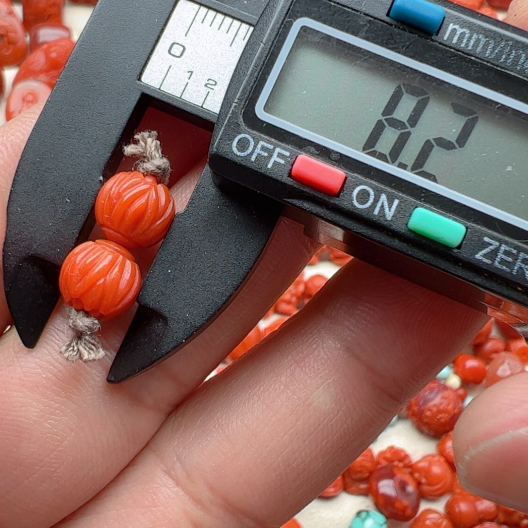 南红玛瑙配饰未镶嵌