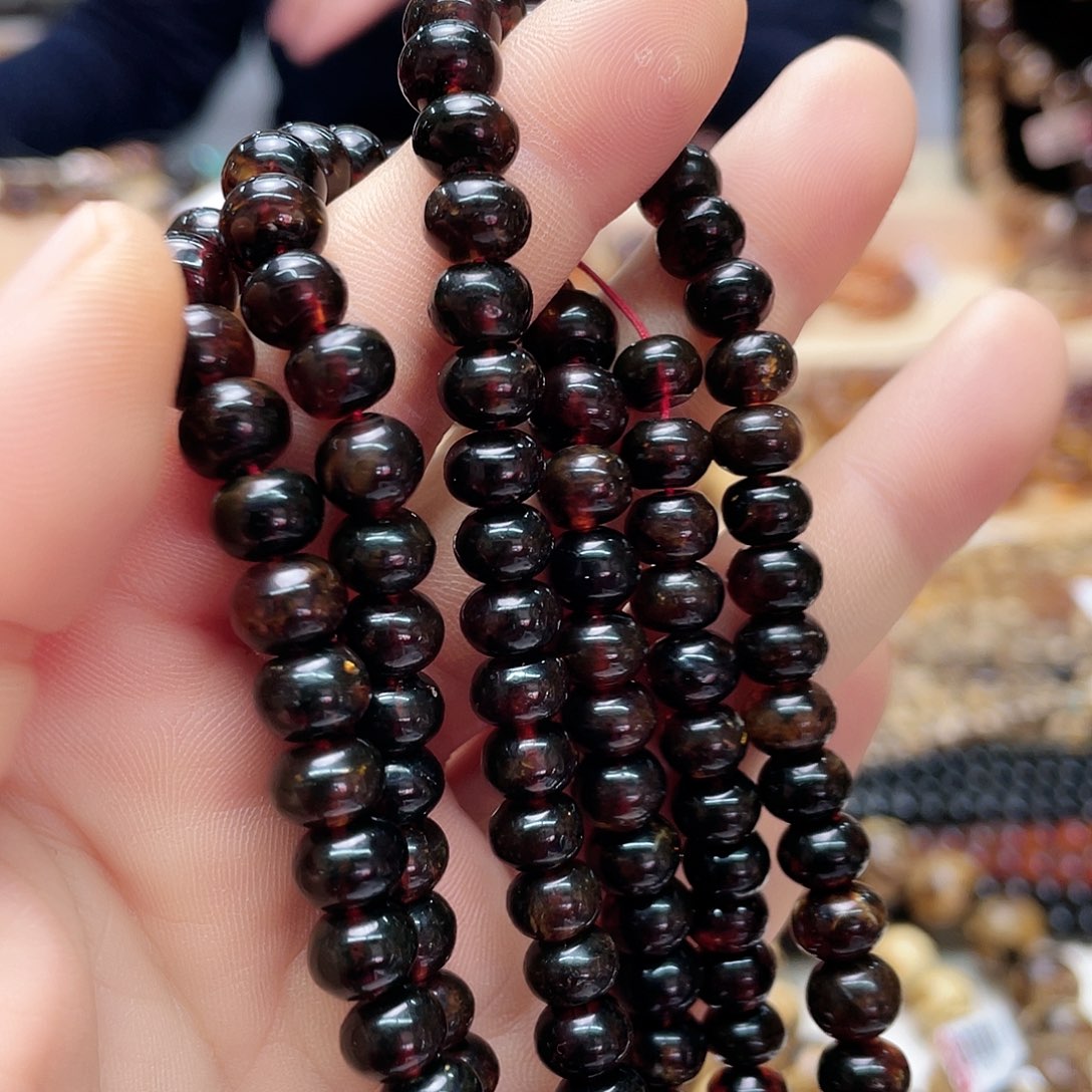 琥珀裸石未镶嵌七10494