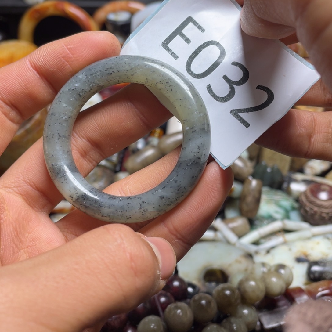 和田玉（糖玉）挂件未镶嵌