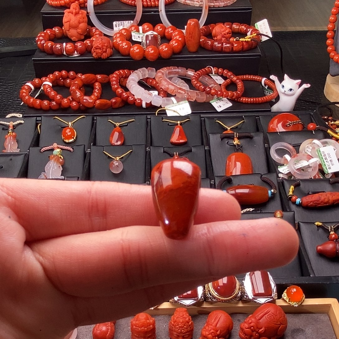 南红玛瑙未镶嵌四川凉山火焰纹三通