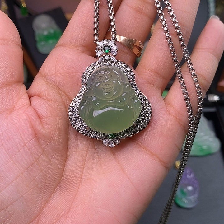 翡翠未镶嵌吊坠(赠链)