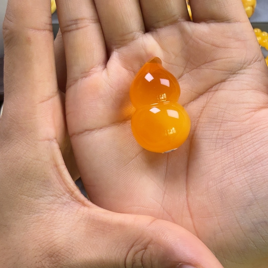 琥珀珠宝奇石未镶嵌澳*汁