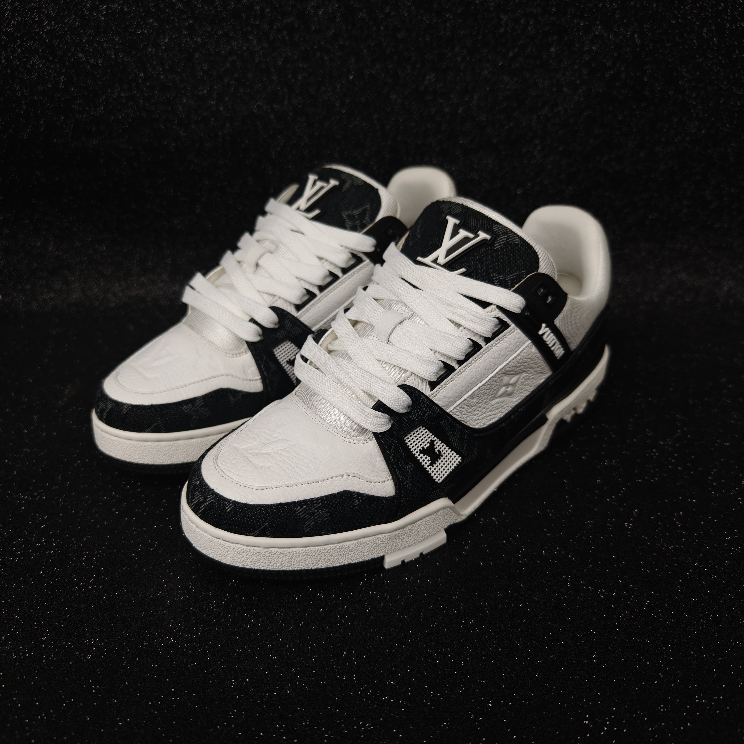 未使用 LouisVuitton/路易威登 6.5码/40.5码/黑白牛仔trainer