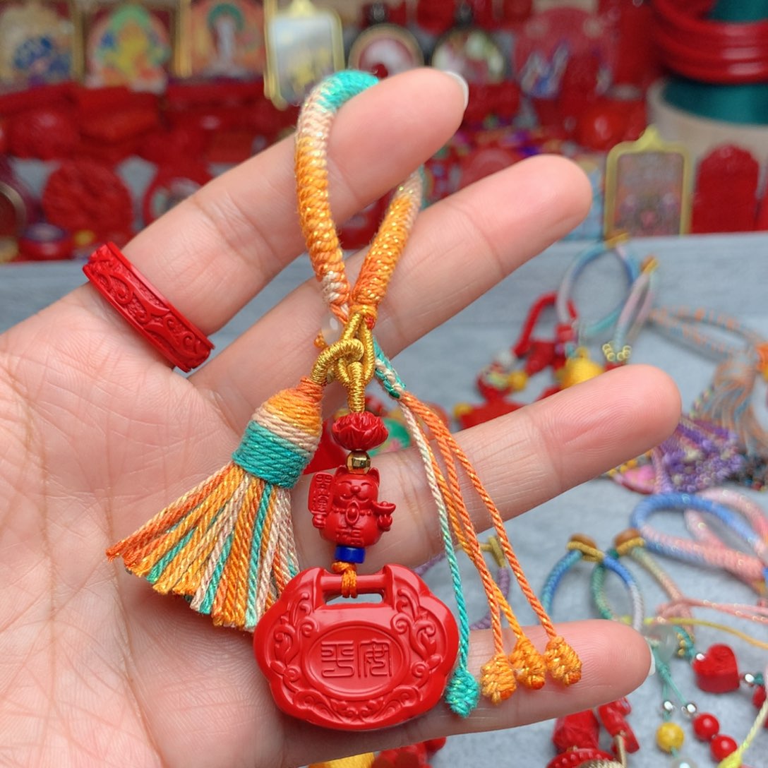 天然辰砂工艺品朱砂钥匙扣包包挂