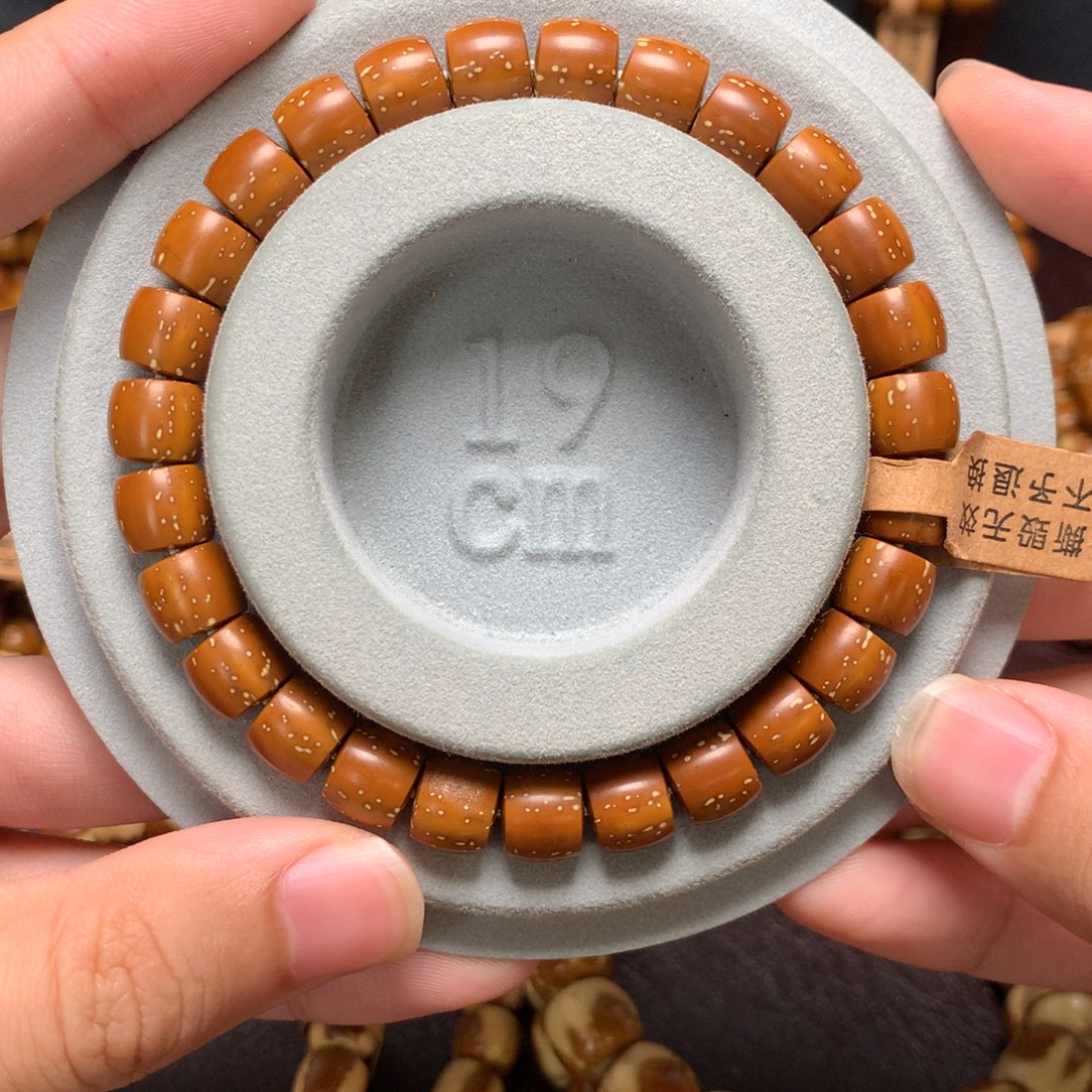 罢***丶紫金鼠吊坠原生态紫金鼠实心直切三花手串